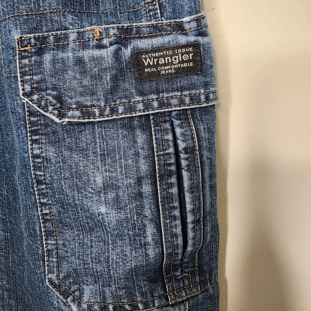 Wrangler‎ Mens Denim Cargo Shorts 44 - Picture 2 of 9